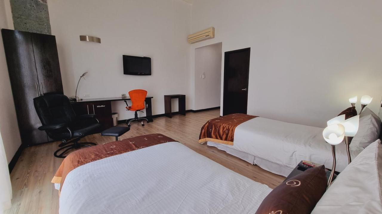 Habitat Suites Hotel Перейра Экстерьер фото