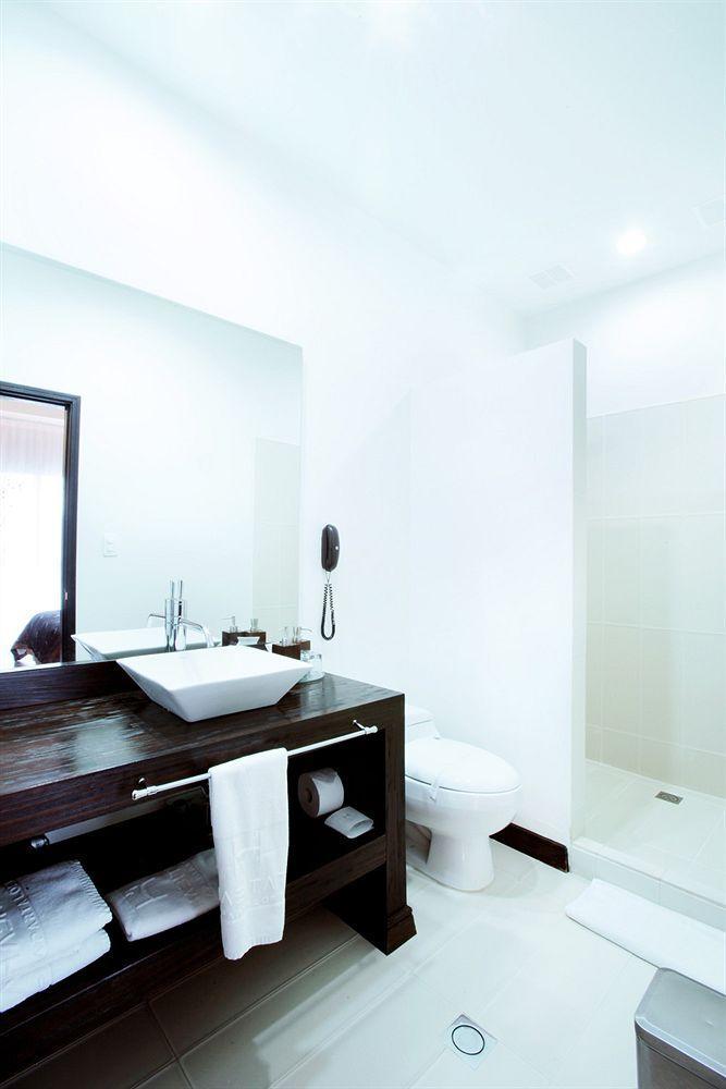 Habitat Suites Hotel Перейра Экстерьер фото