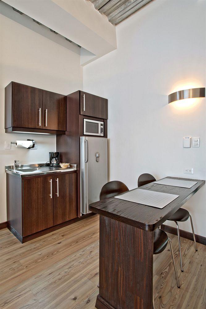 Habitat Suites Hotel Перейра Экстерьер фото