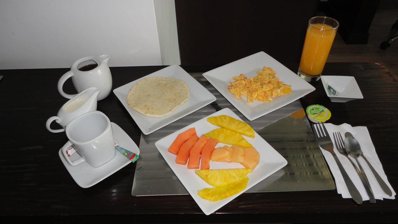 Habitat Suites Hotel Перейра Экстерьер фото